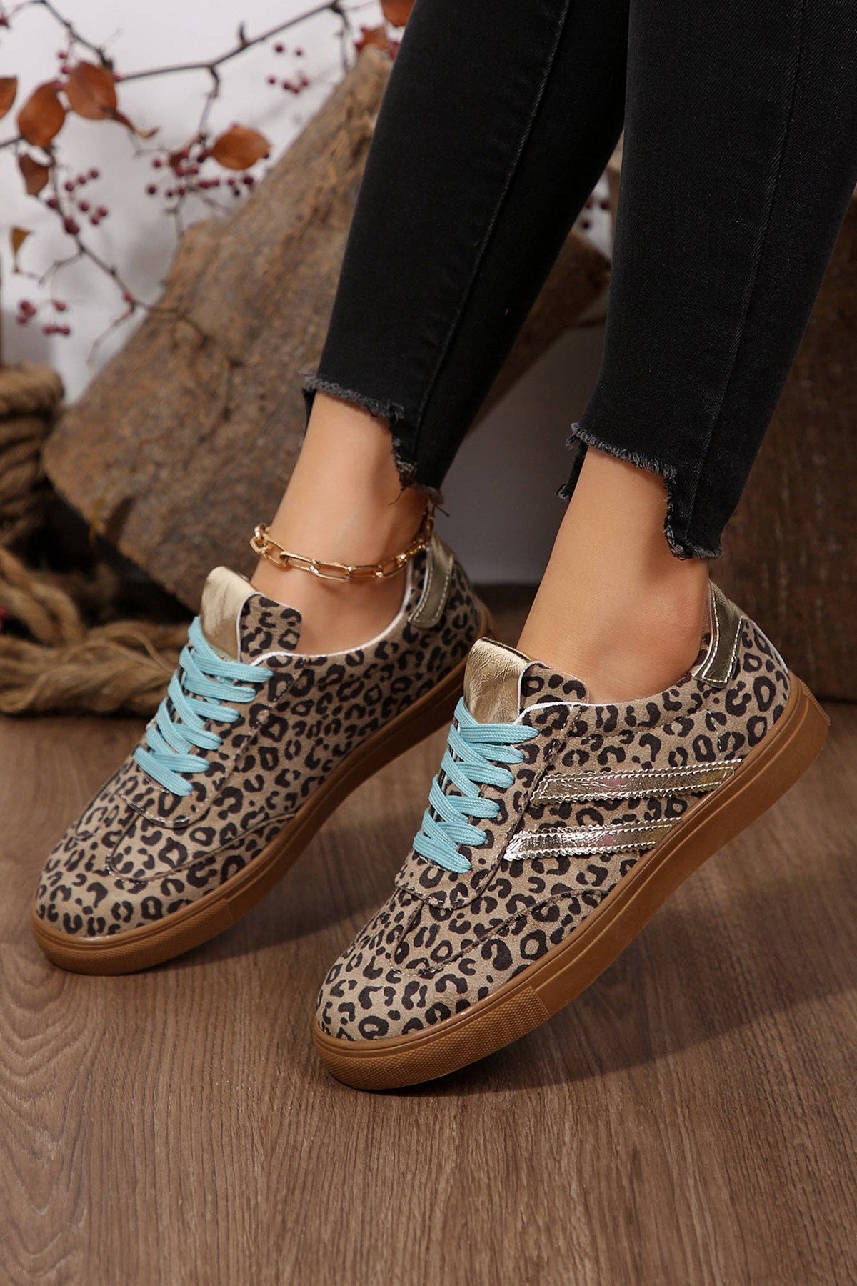 Leopard Sneakers teal laces