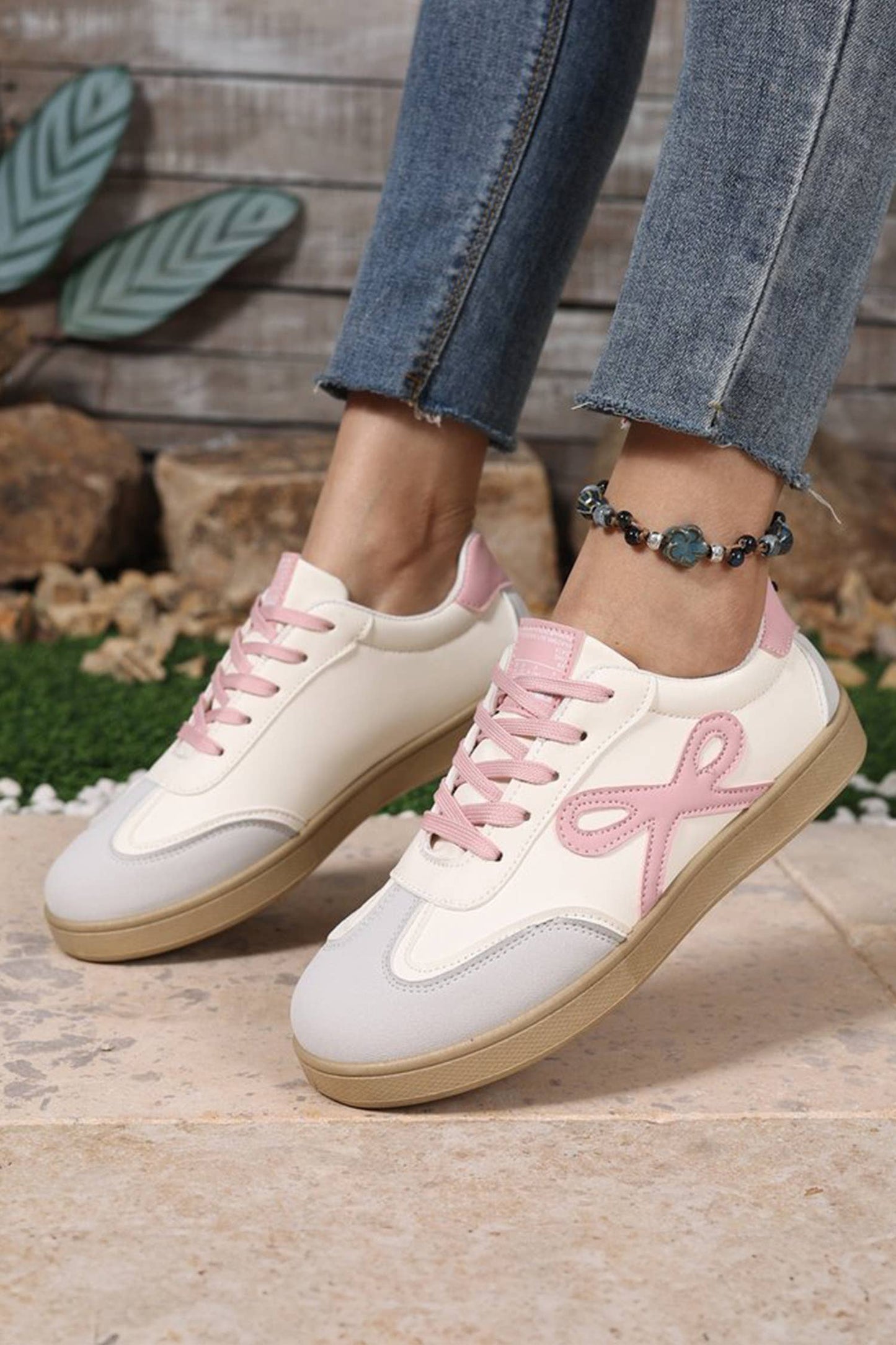 Pink bow sneakers