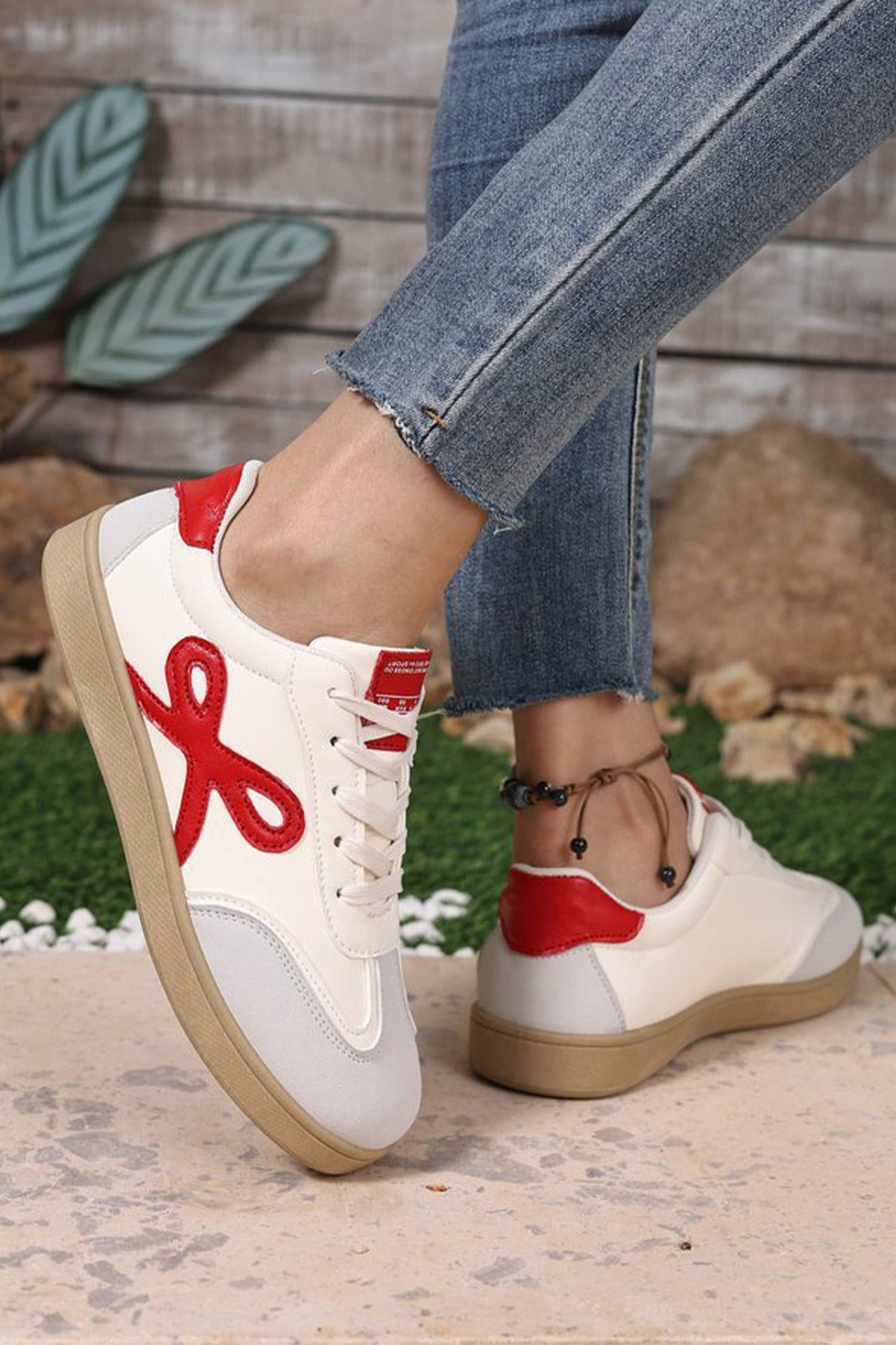 Pink bow sneakers