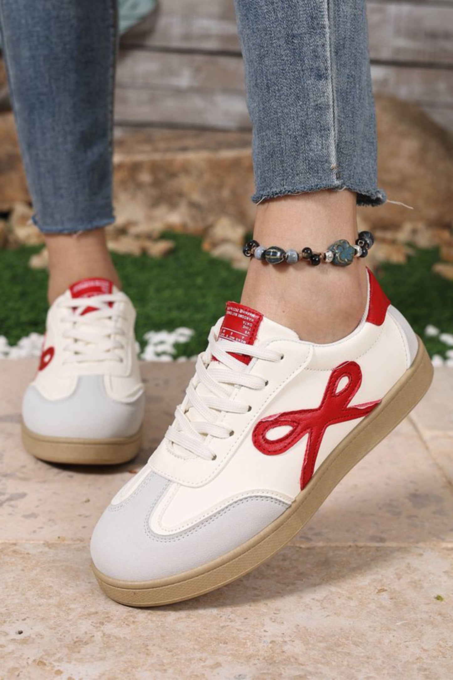 Pink bow sneakers