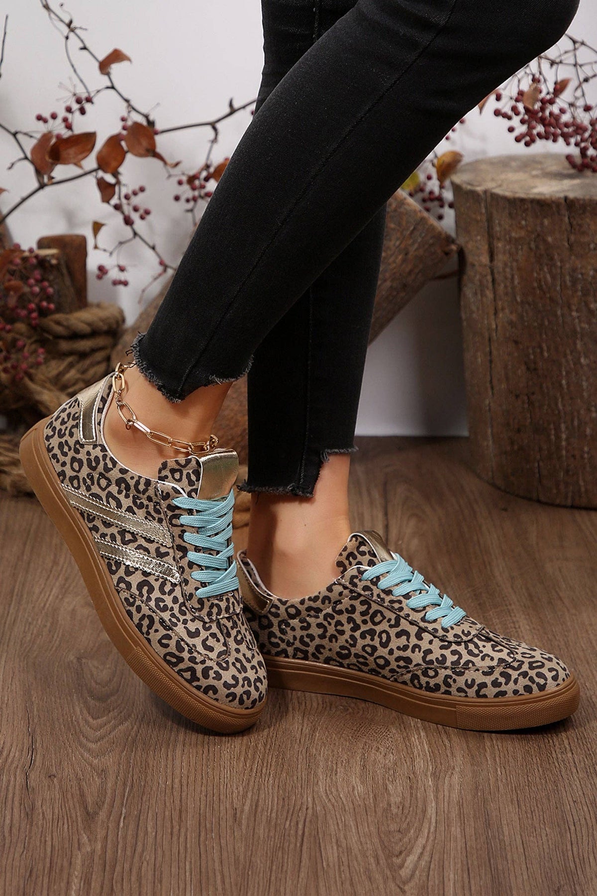 Leopard Sneakers teal laces