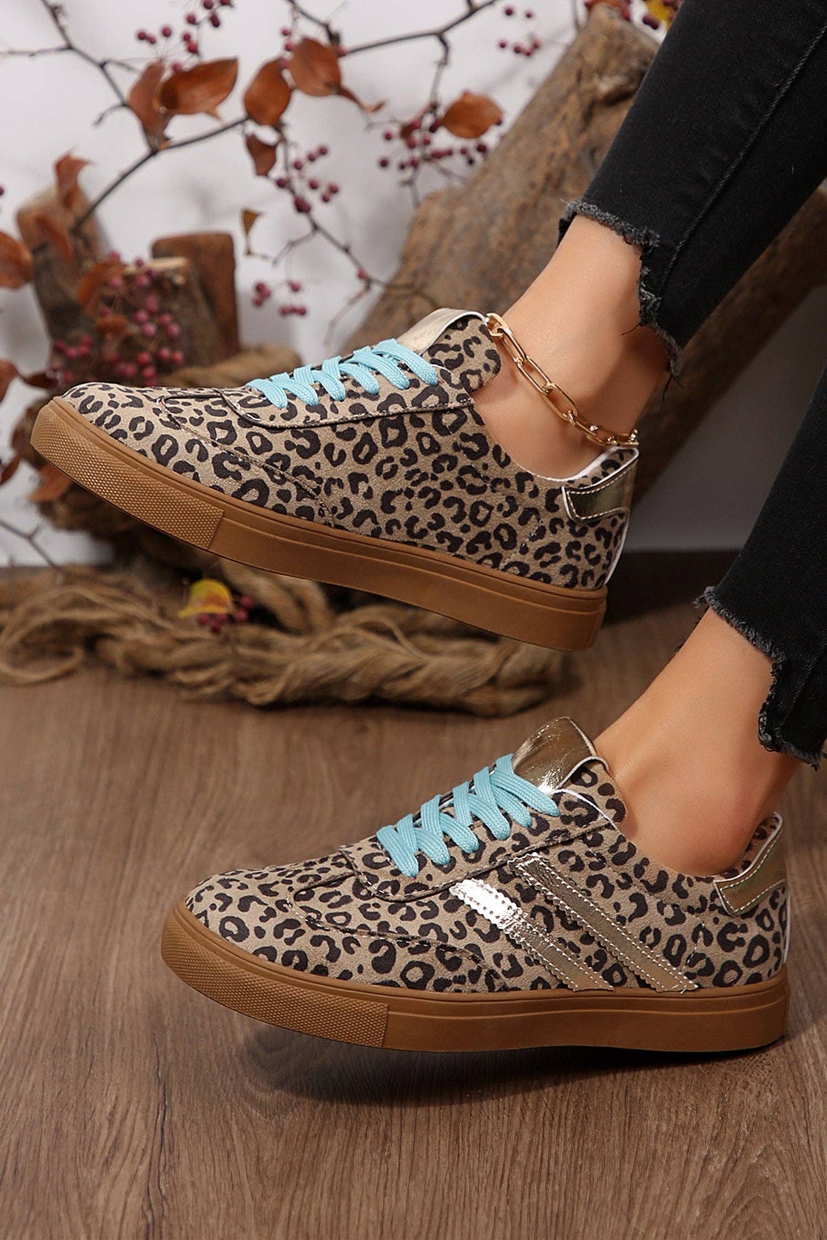 Leopard Sneakers teal laces