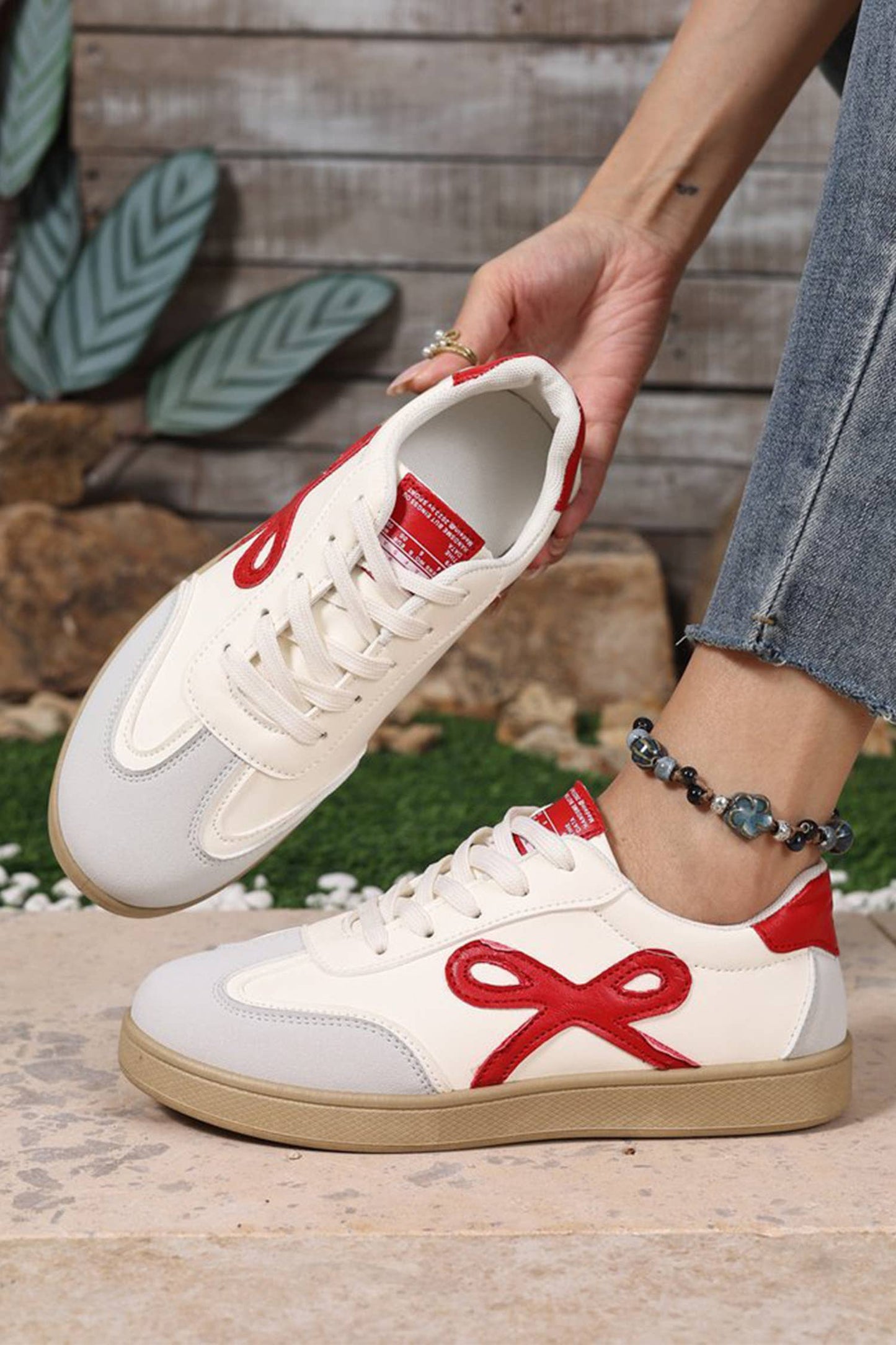Pink bow sneakers
