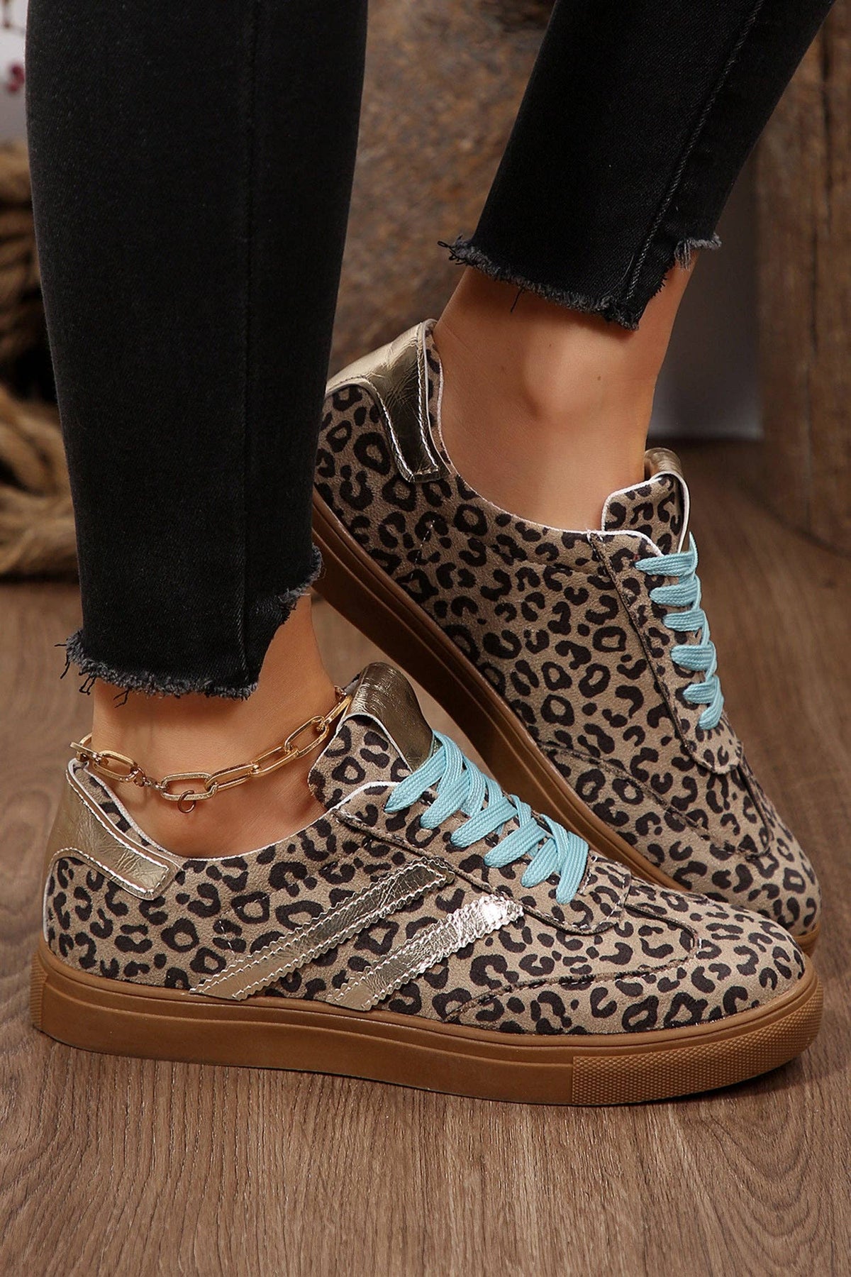 Leopard Sneakers teal laces